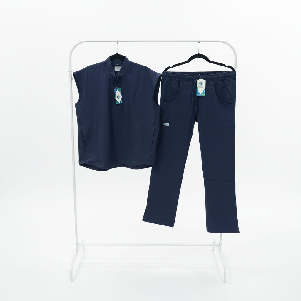 HEALTH WEAR WOMEN’S SCRUB QUARTER SLEEVE SET